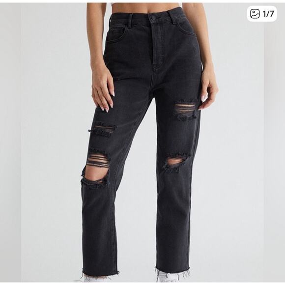 PacSun Distressed Straight Leg Jeans – Size 26 {144} - Picture 1 of 11
